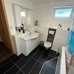 Stabel 8,1 Km Von Europa Park Apartman Kippenheim