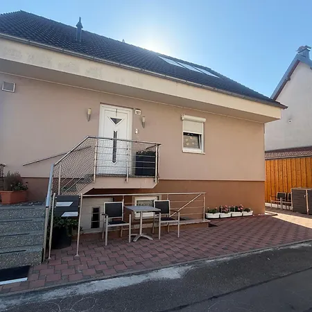 Stabel 8,1 Km Von Europa Park Apartment